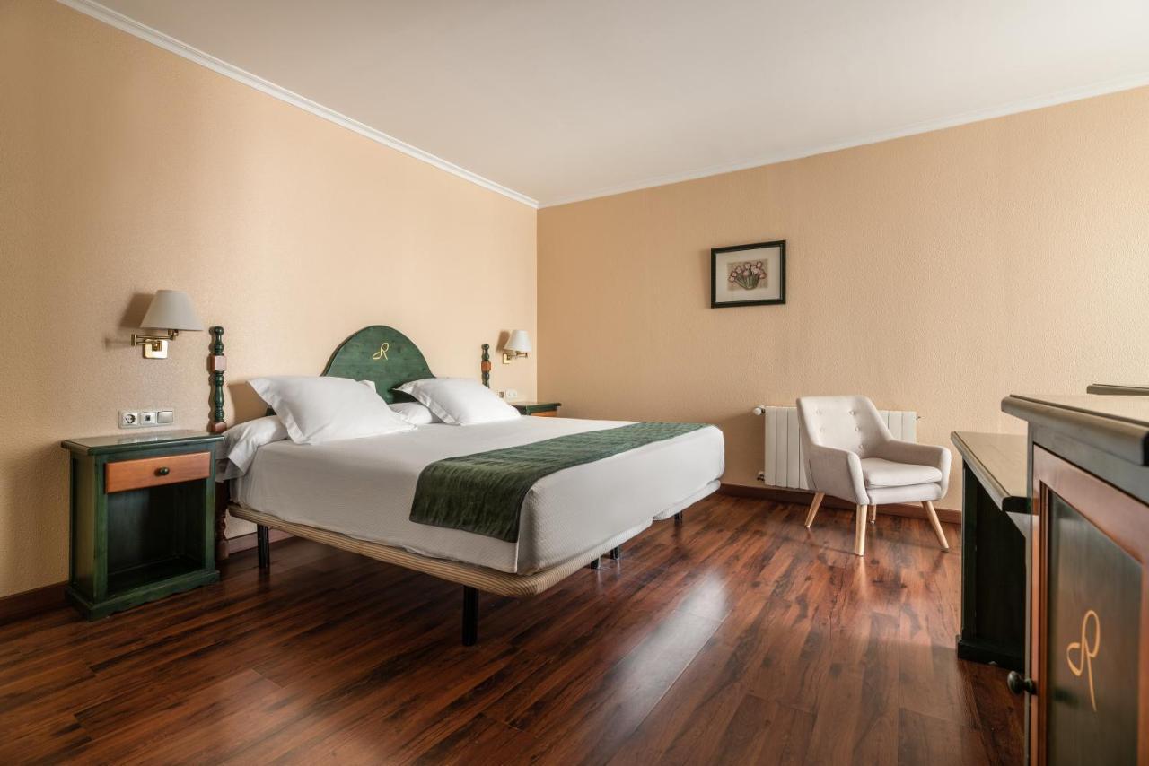 Hotel Rio Бадахос Экстерьер фото
