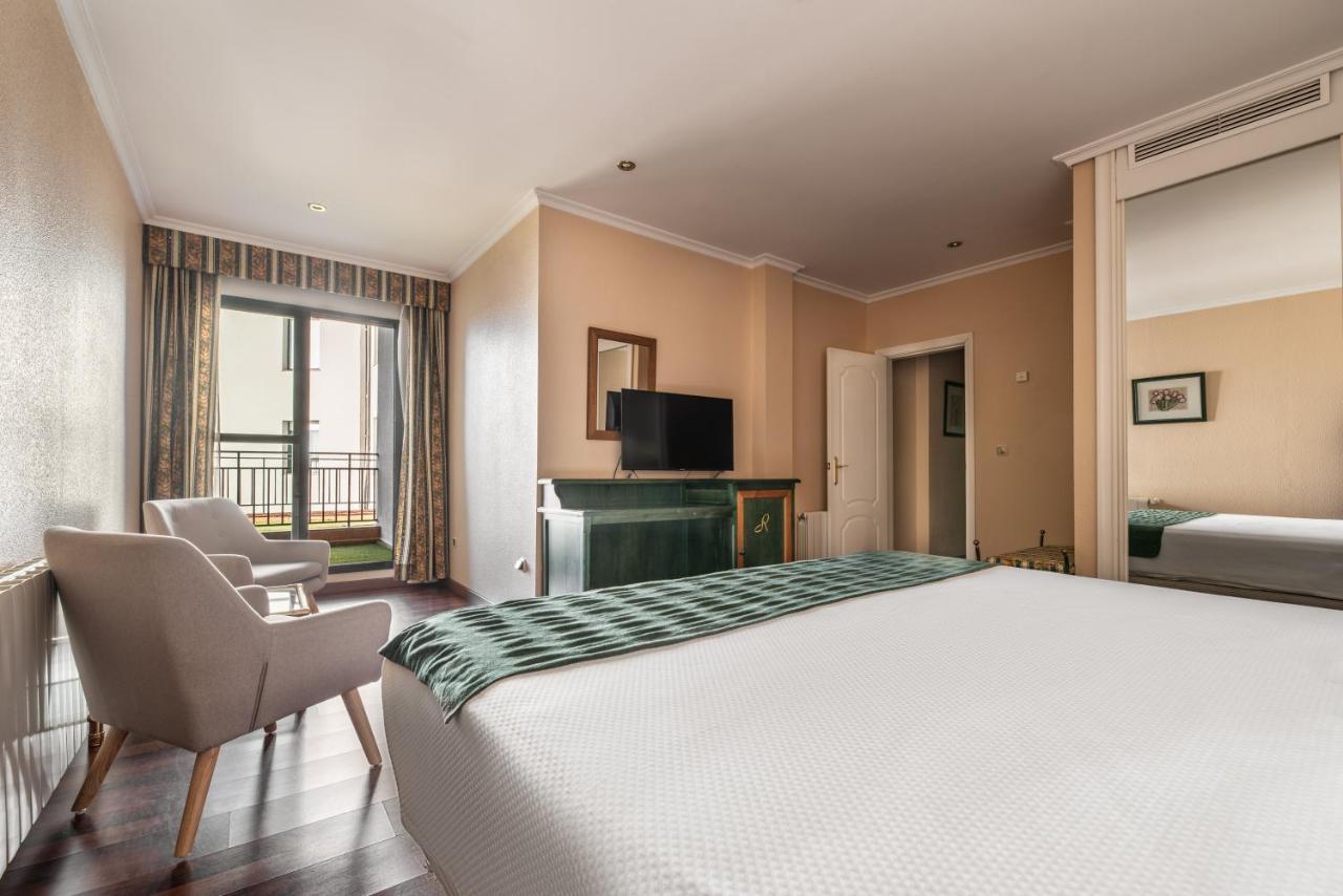 Hotel Rio Бадахос Экстерьер фото